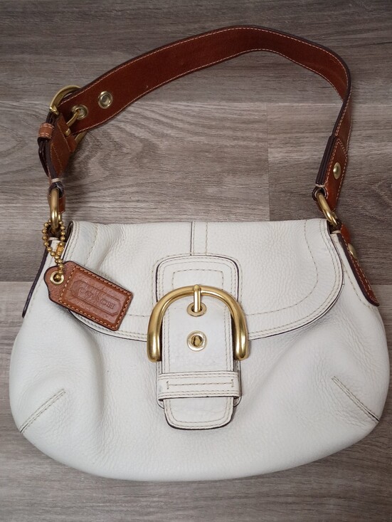 Coach Handbags - Coach Vintage Y2K Classic White Brown Pebbled Leather Soho Shoulder Handbag